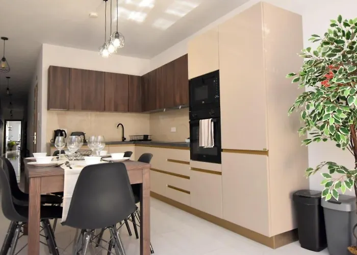 2 Bedroom Flat Close To Valletta & Sliema - Orion3 * Msida