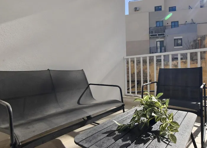 2 Bedroom Flat Close To Valletta & Sliema - Orion3 Apartment *