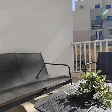 2 Bedroom Flat Close To Valletta & Sliema - Orion3 Apartament *